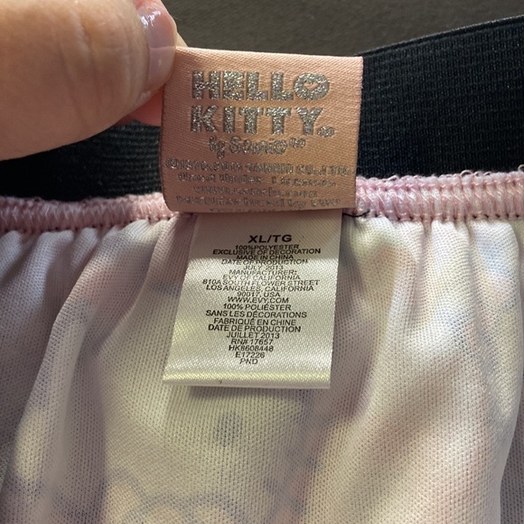 Hello Kitty Girls XL Skirt. Preowned. - Picture 7 of 8